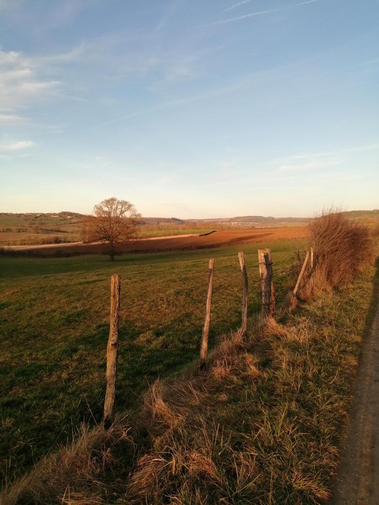 Maison de campagne au cœur de l'Auxois - Tivauche-le-Haut en Côte d'Or Corsaint Chambre photo